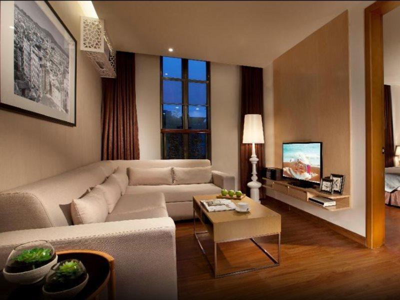 Апарт отель Citadines Lizhiwan Гуанчжоу Экстерьер фото